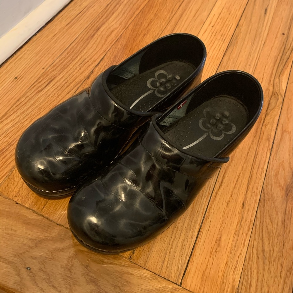 Sanita clogs size 40